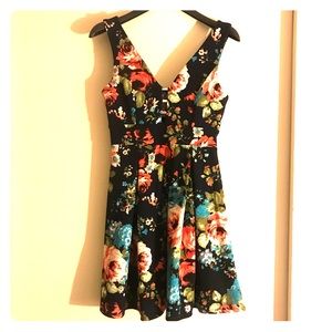 Soprano Floral V-Neck Mini Dress